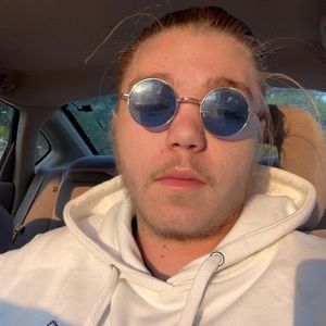 Meet your Posher, Charles